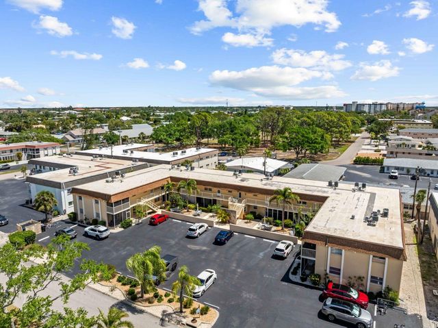 210 PARK BOULEVARD N 122, Venice, FL 34285