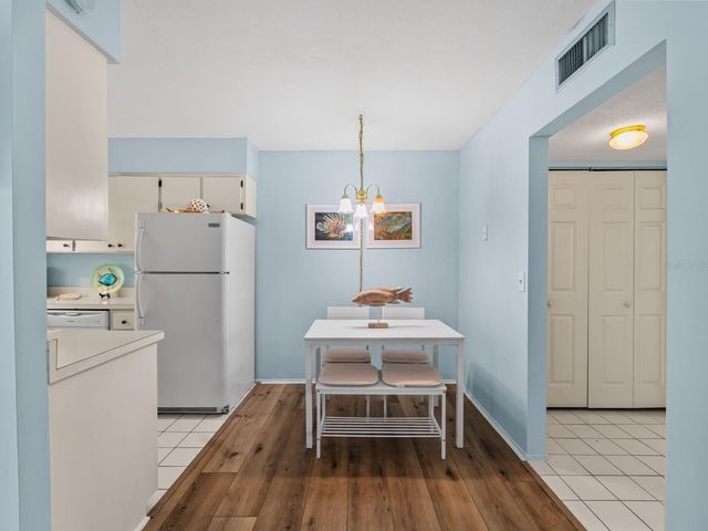 210 PARK BOULEVARD N 122, Venice, FL 34285