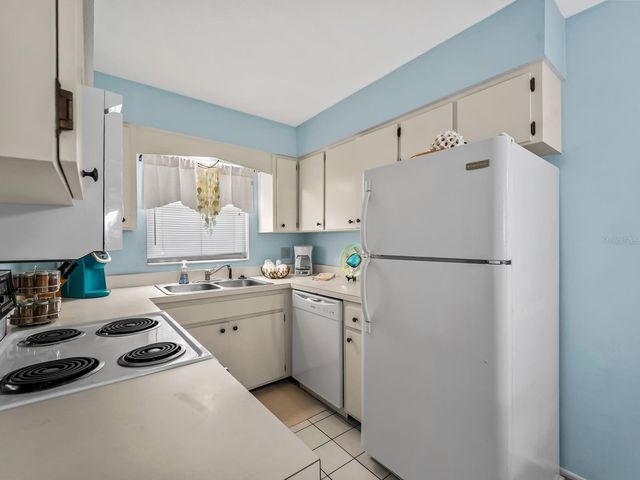 210 PARK BOULEVARD N 122, Venice, FL 34285