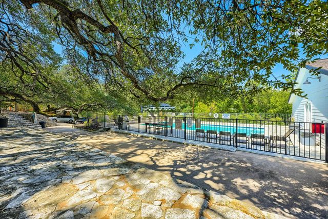 909 E Oltorf ST 201, Austin, TX 78704