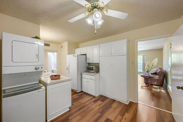 909 E Oltorf ST 201, Austin, TX 78704
