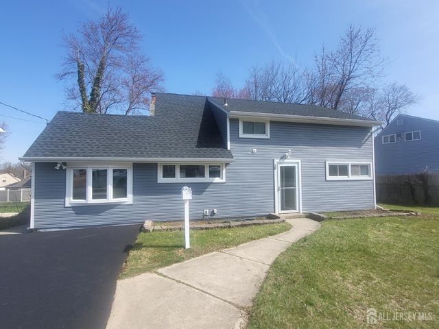38 Pine Tree Road, Old Bridge, NJ 08857