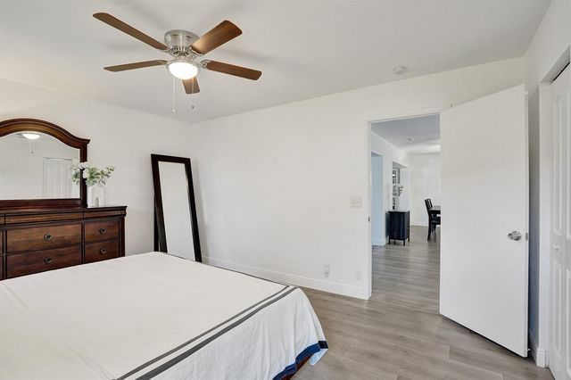 2042 SW 17th Circle, Deerfield Beach, FL 33442