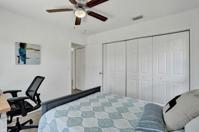2042 SW 17th Circle, Deerfield Beach, FL 33442