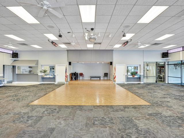 2042 SW 17th Circle, Deerfield Beach, FL 33442