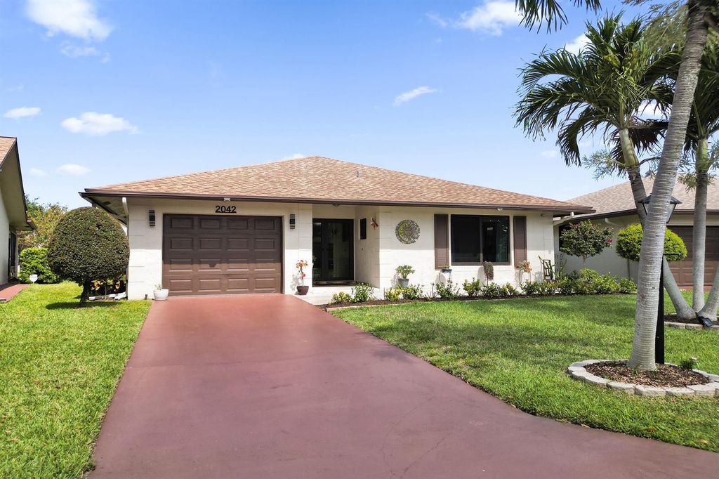2042 SW 17th Circle, Deerfield Beach, FL 33442