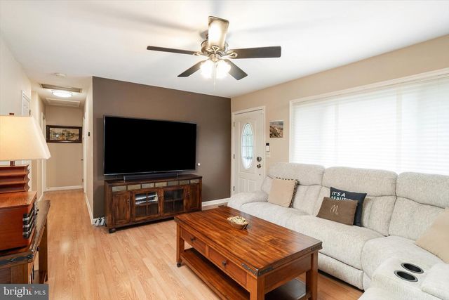 41 CEDAR ST, New Egypt, NJ 08533