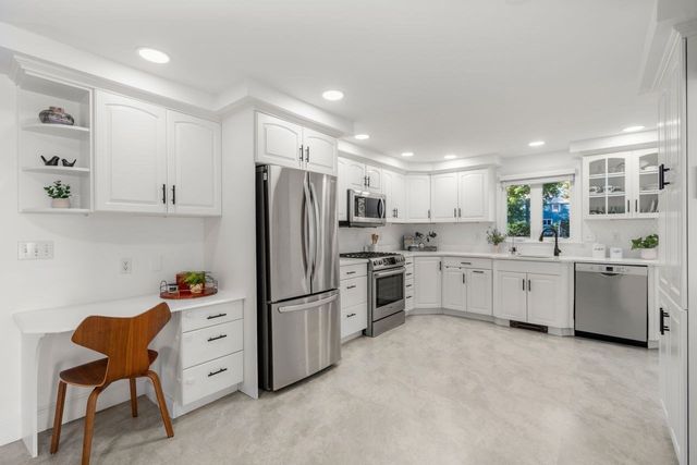 80 Haverhill Street, Andover, MA 01810