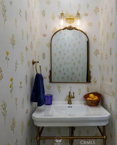 202 N Irena Avenue B, Redondo Beach, CA 90277