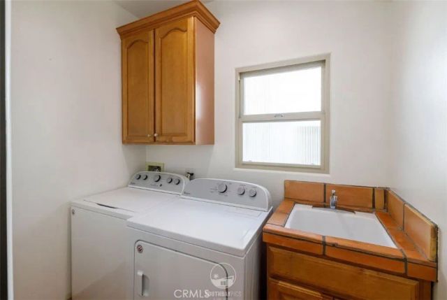 202 N Irena Avenue B, Redondo Beach, CA 90277