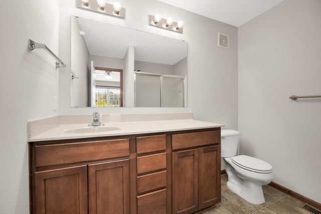4859 Boatman Lane 6602, Inver Grove Heights, MN 55076