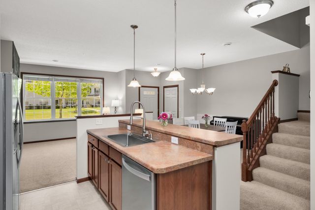 4859 Boatman Lane 6602, Inver Grove Heights, MN 55076