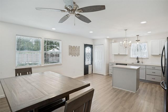 190 Young Ranch RD, Georgetown, TX 78633