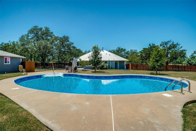 190 Young Ranch RD, Georgetown, TX 78633