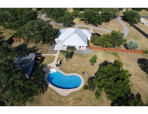 190 Young Ranch RD, Georgetown, TX 78633