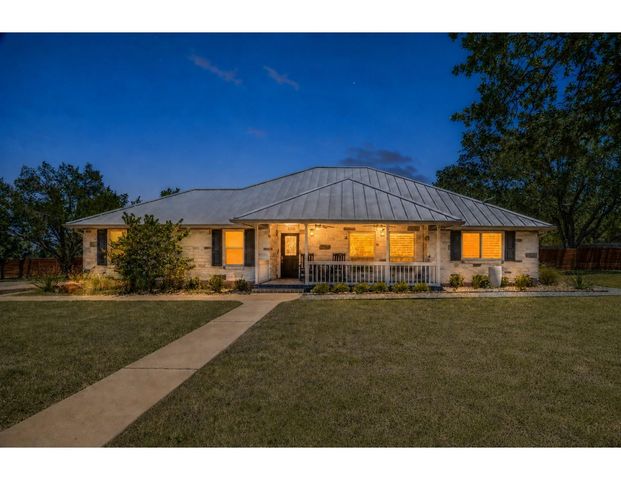 190 Young Ranch RD, Georgetown, TX 78633