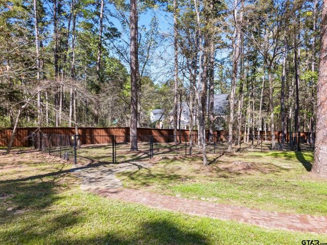 516 Contenders Way, Tyler, TX 75703