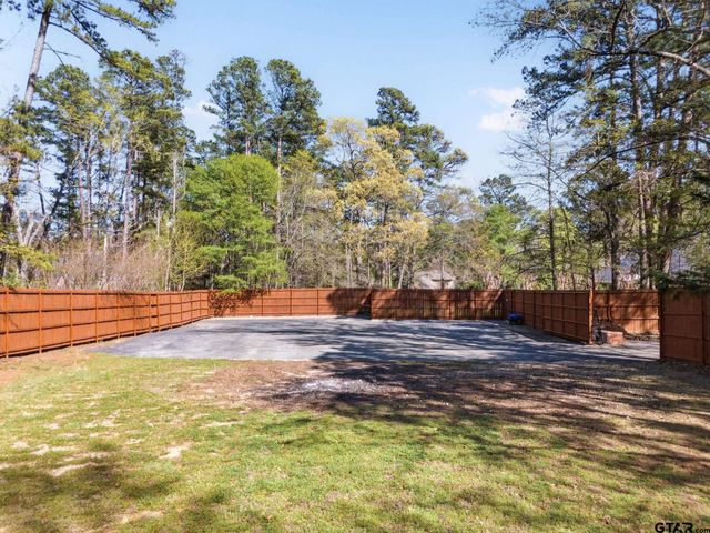 516 Contenders Way, Tyler, TX 75703