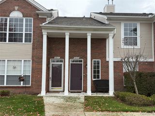 46105 Rhodes Drive, Macomb, MI 48044