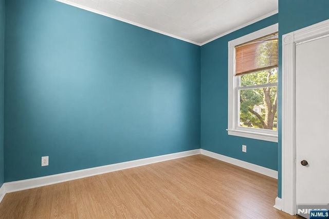 18 Lincoln Place, East Rutherford, NJ 07073