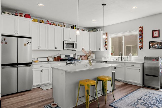 15129 S HALTER WAY, Bluffdale, UT 84065