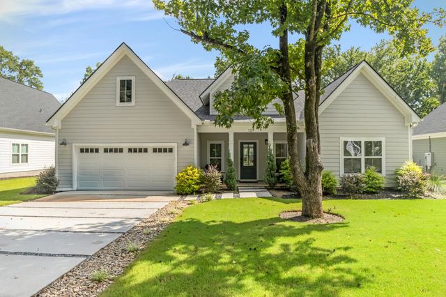 127 Berry Drive, Greenville, SC 29607
