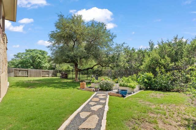 21824 Agarito LN, Spicewood, TX 78669