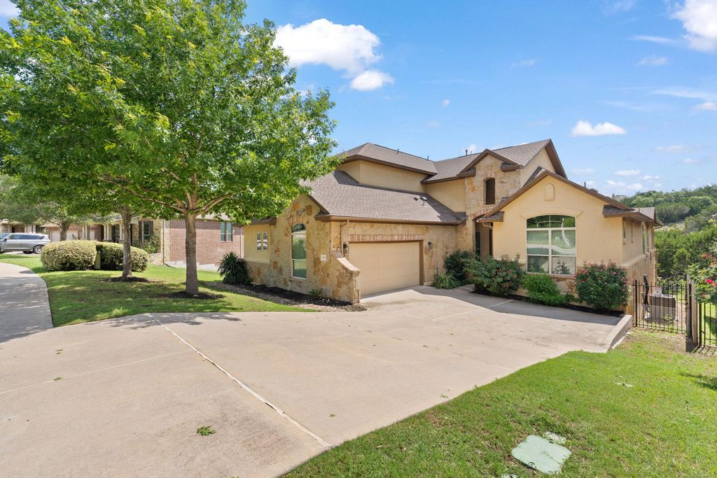 21824 Agarito LN, Spicewood, TX 78669