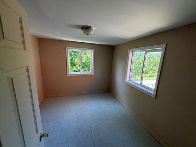 519-521 1st St, Charleroi Boro, PA 15022