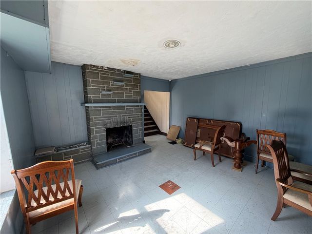 519-521 1st St, Charleroi Boro, PA 15022