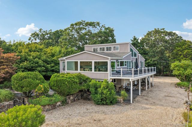 588 E. Long Beach Road, Nissequogue, NY 11780