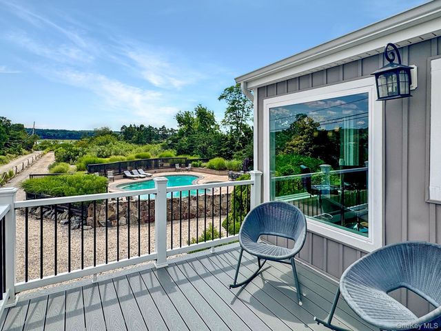 588 E. Long Beach Road, Nissequogue, NY 11780