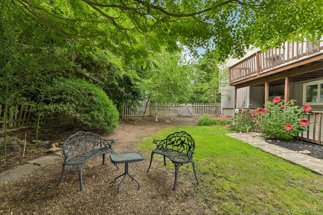 588 E. Long Beach Road, Nissequogue, NY 11780