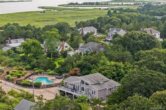 588 E. Long Beach Road, Nissequogue, NY 11780