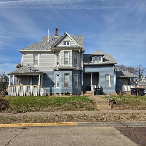 737 17th Street, Rock Island, IL 61201