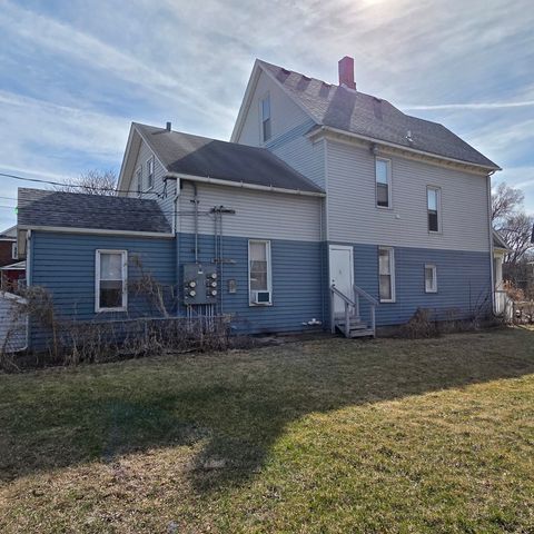 737 17th Street, Rock Island, IL 61201