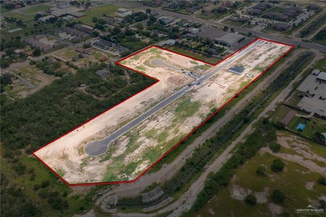 1224 E Arechiga Drive, Edinburg, TX 78542