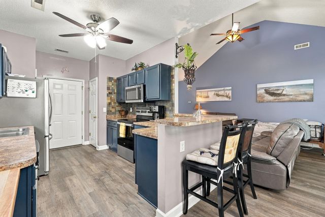 649 Wintercreeper Dr., Longs, SC 29568