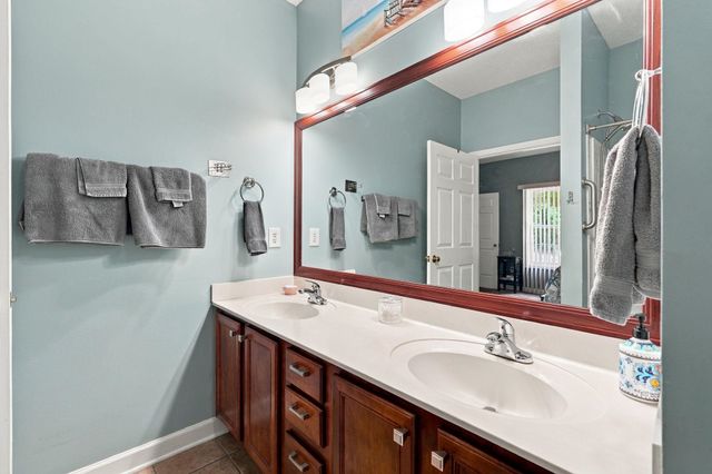 649 Wintercreeper Dr., Longs, SC 29568