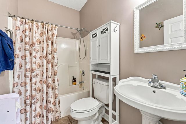 649 Wintercreeper Dr., Longs, SC 29568