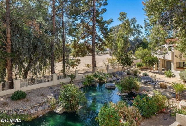 10080 E MOUNTAINVIEW LAKE Drive 204, Scottsdale, AZ 85258