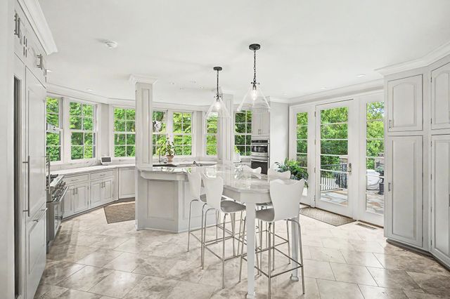 200 Brook Hollow Rd, Nashville, TN 37205
