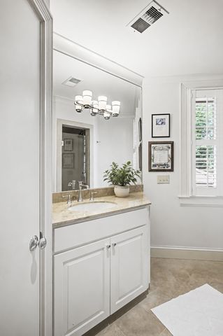 200 Brook Hollow Rd, Nashville, TN 37205