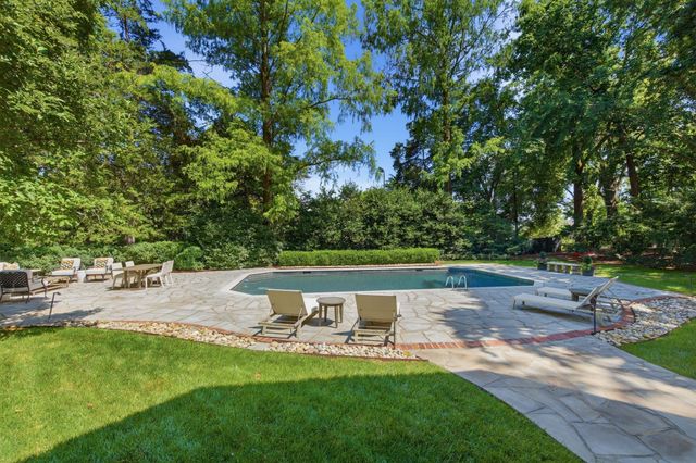 200 Brook Hollow Rd, Nashville, TN 37205