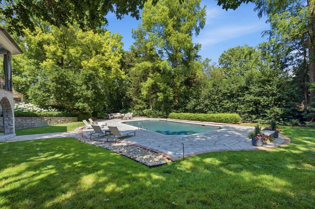 200 Brook Hollow Rd, Nashville, TN 37205