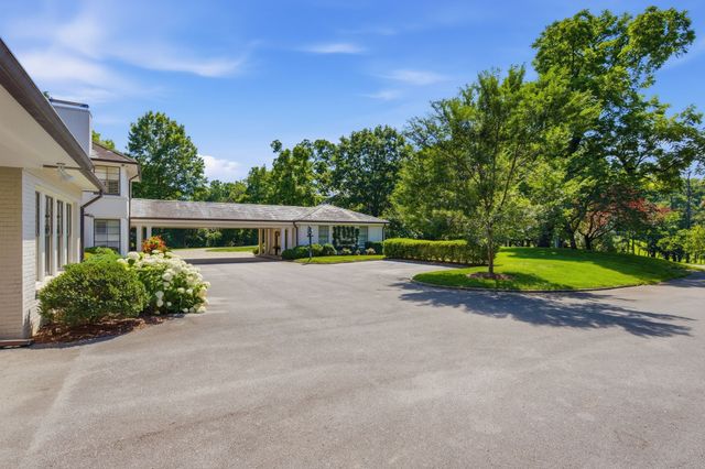200 Brook Hollow Rd, Nashville, TN 37205