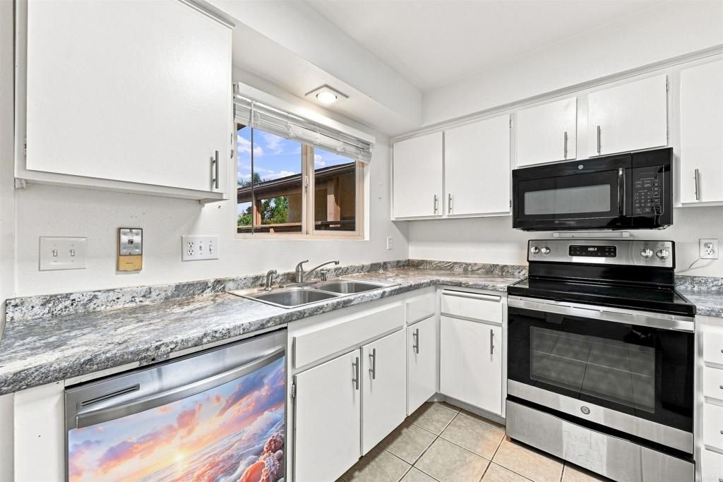 4394 Albatross Way, Oceanside, CA 92057 — photo 5
