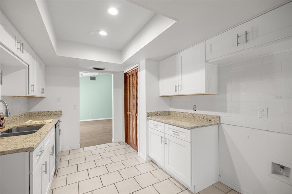 Image 3 of property listing at 11599 W TIMBERLANE DRIVE, Homosassa, FL 34448