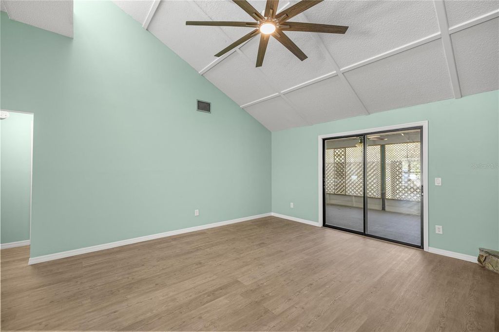 Image 8 of property listing at 11599 W TIMBERLANE DRIVE, Homosassa, FL 34448