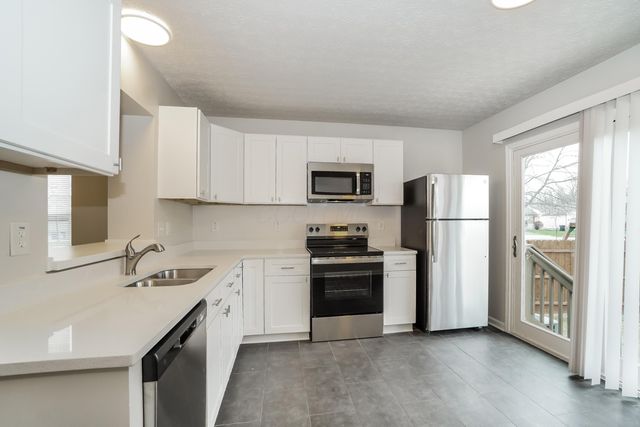 7287 Candlestone Drive, Reynoldsburg, OH 43068